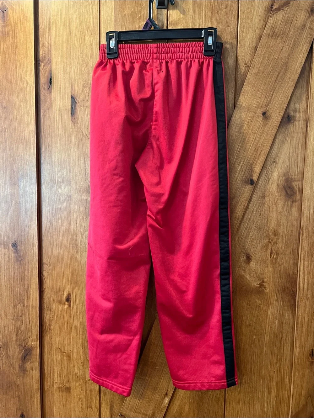 N/A bright red